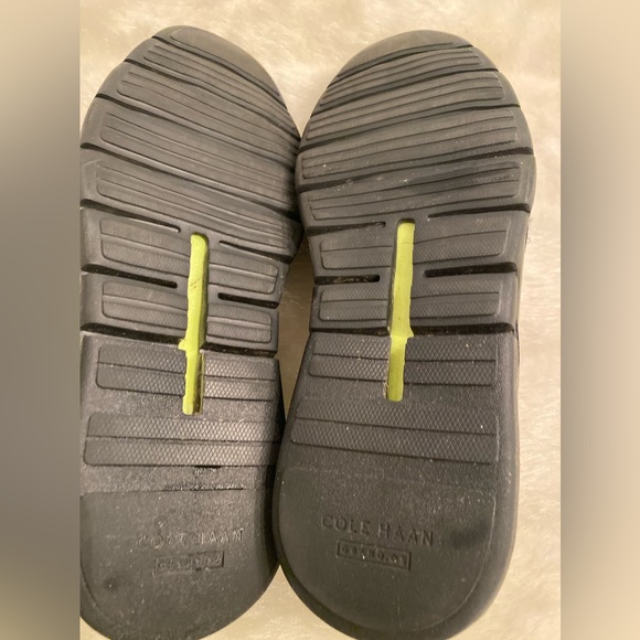 Men’s Cole Haan Shoes- Timeless Elegance and Comfort - Picture 9 of 12